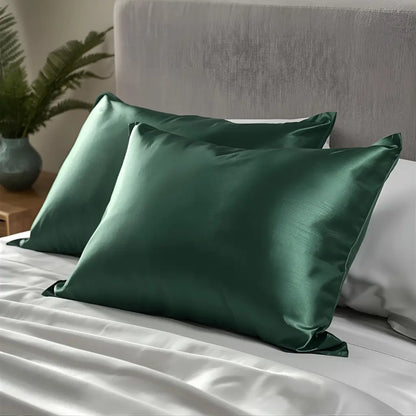 Deux taies d’oreiller en soie 30 momme vert forêt